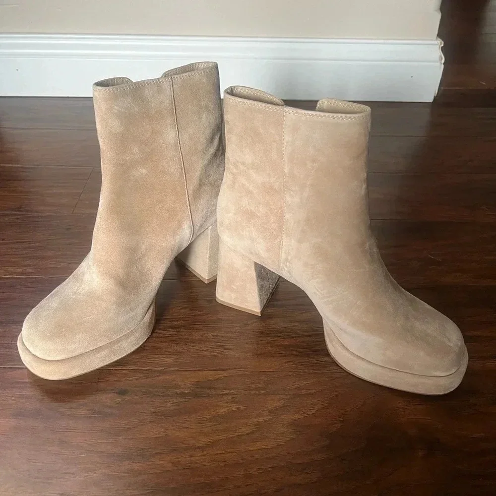 Steve Madden Tan Suede Boots-NWT- Size 8.5-party clique